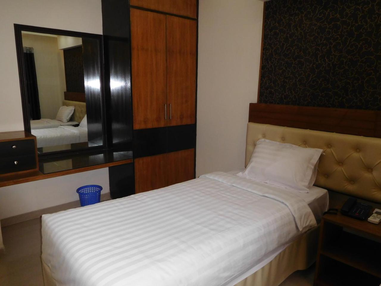 Lakewood Residency Dhaka Buitenkant foto